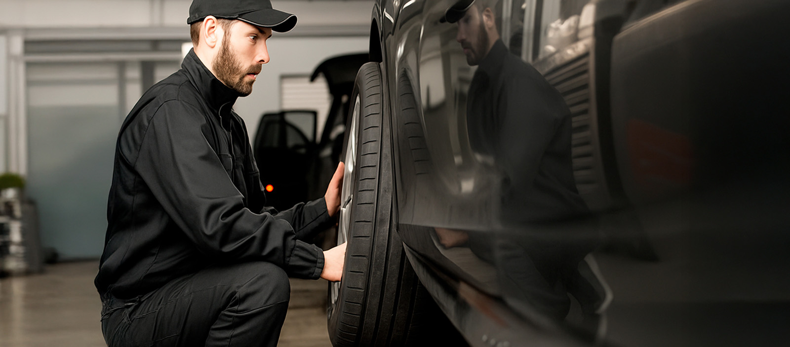 Montoya Tire, 25 Años 
Cuidando de Tu Vehículo